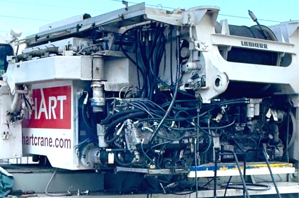 crane for hydro cropped